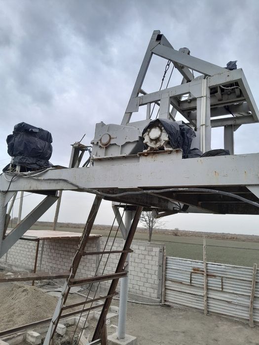 Бетонзавод сотилади (мешалка 1 кублик)