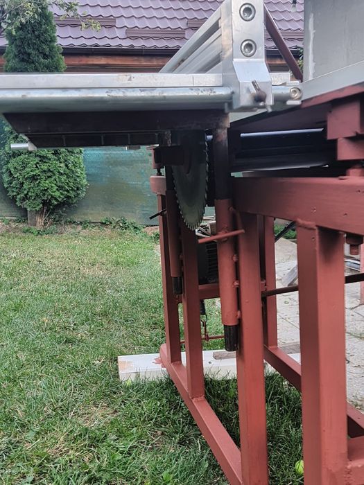 Vând abric in stare foarte buna