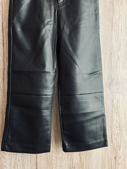 ZARA Нов кожен плътен паталон размер 128
