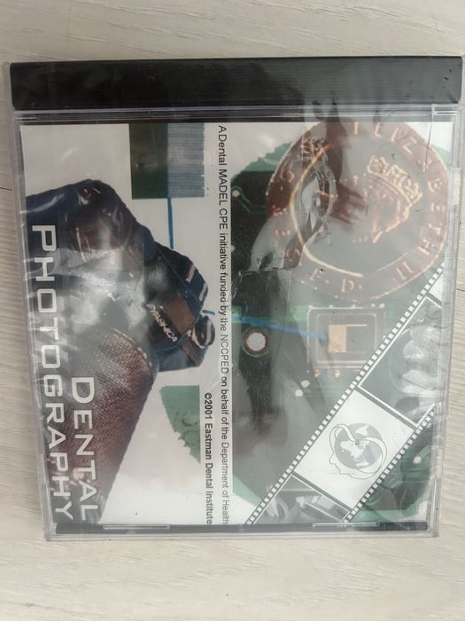 Cd- uri diverse cu muzica sau jocuri/ pret pe bucata