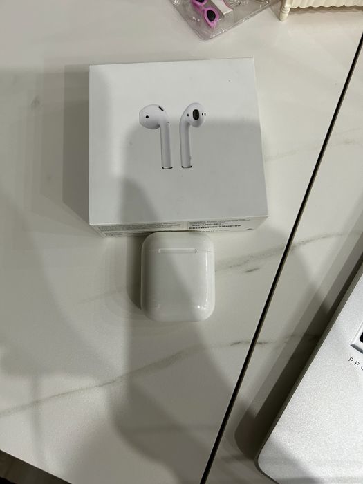 Airpods 2 в хорошем состоянии