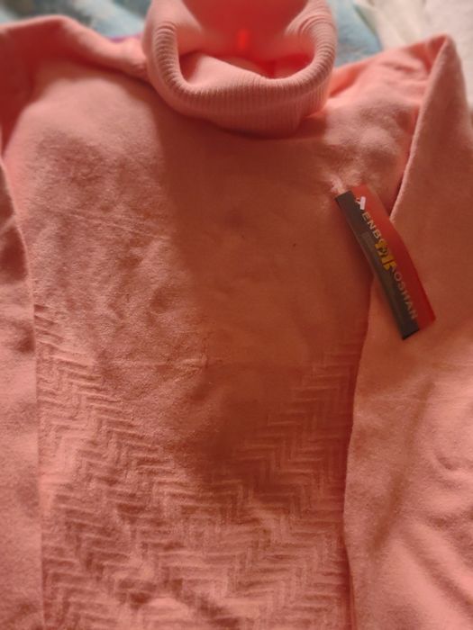 Ново поло с етикет