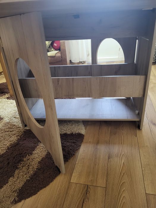 Vând masă extensibilă