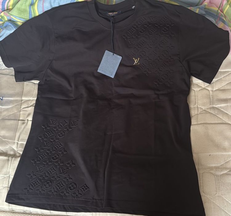 Vand tricou louis vuitton