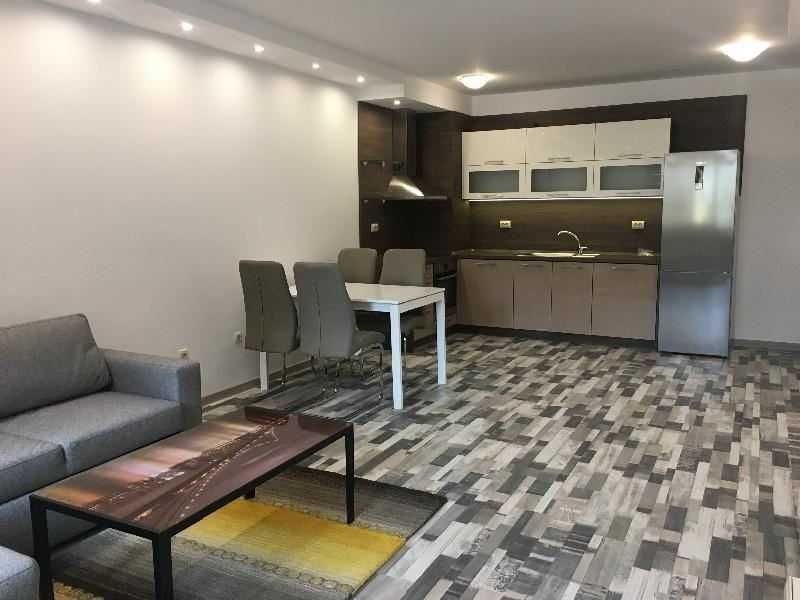 Продава се Двустаен апартамент в София, Оборище - 75 кв.м за 2298 €/кв.м - Снимка #1