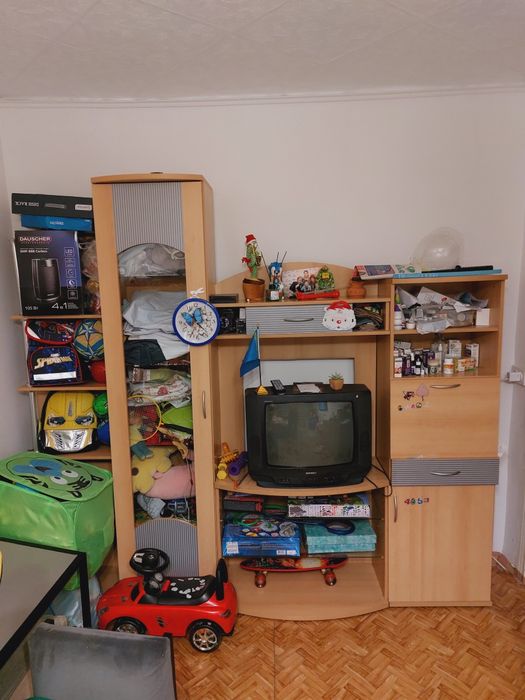 Стенку продам  в отличном состоянии