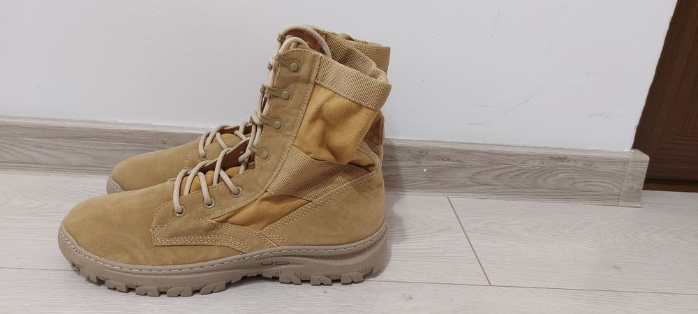 Bocanci Combat Crem