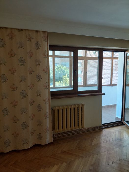 Apartament cu două camere, centru