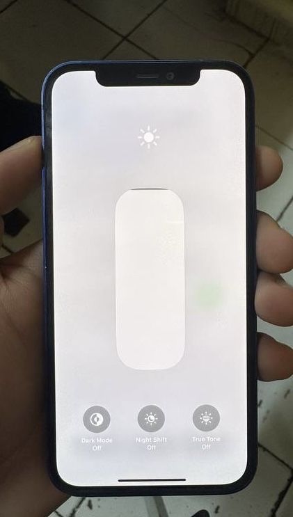 Iphone 12  86%  64 Gb