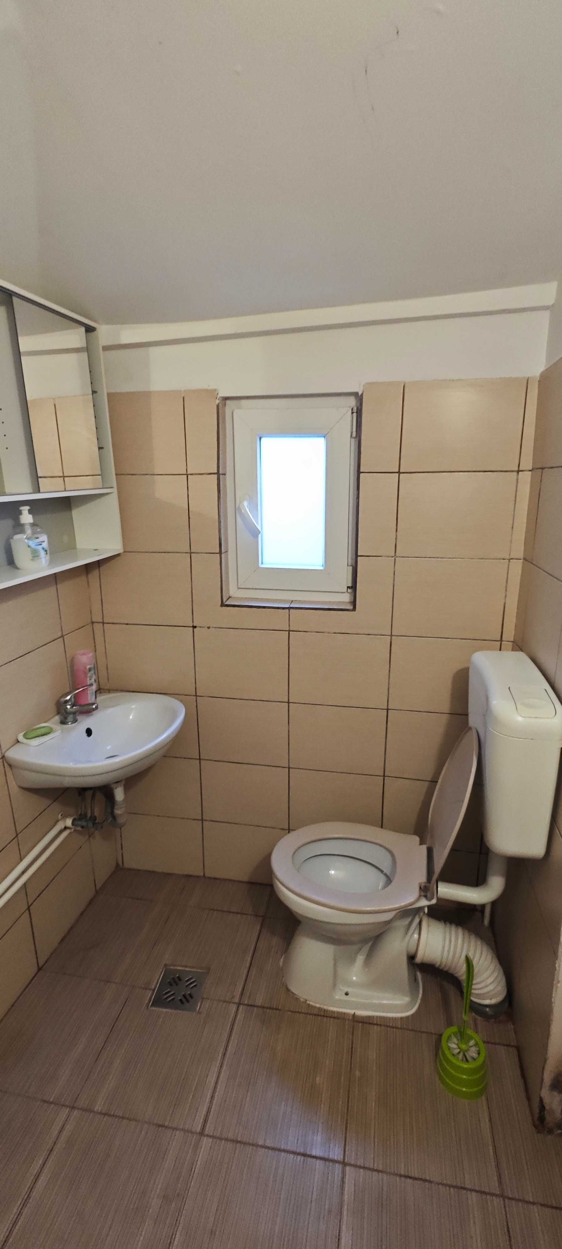 Apartament doua camere intr-o casa zona Parcul Carol