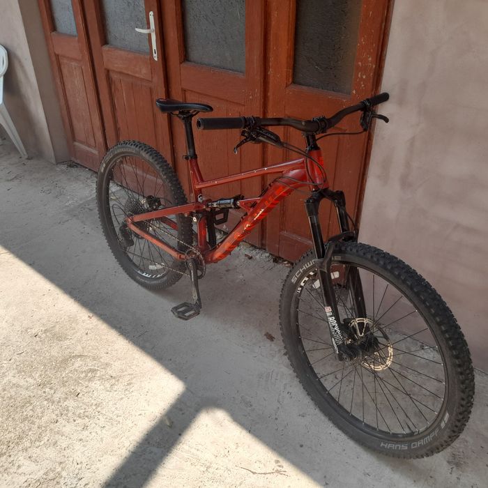 Bicicletă fulsuspension Calibre Bossnut Mountain Bike
