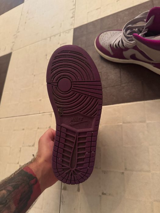 Чисто нов Air Jordan 1 high