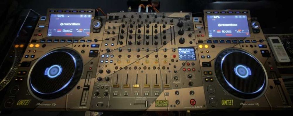 2 cd playere Pioneer cdj 3000 custom stare ireprosabila