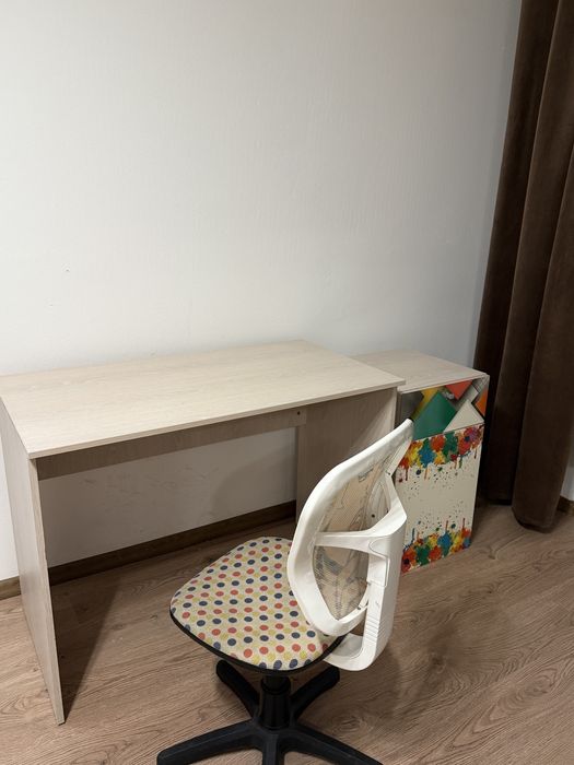 Birou dulap si scaun