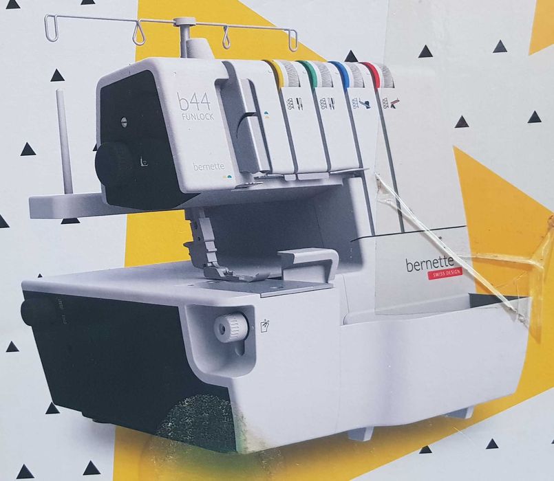 Продаётся Оверлок Bernette B44 Funlock