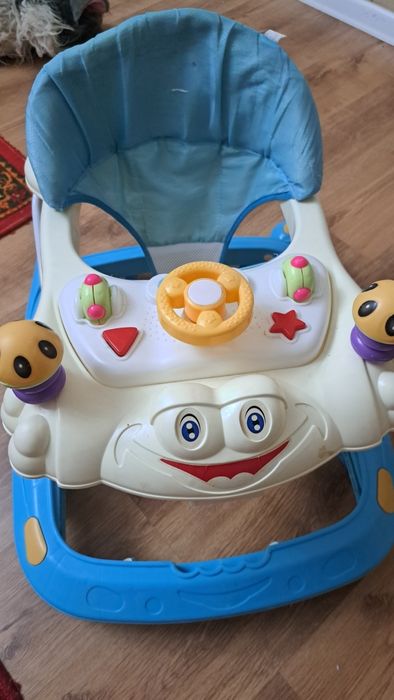 Продаю детский ходунок