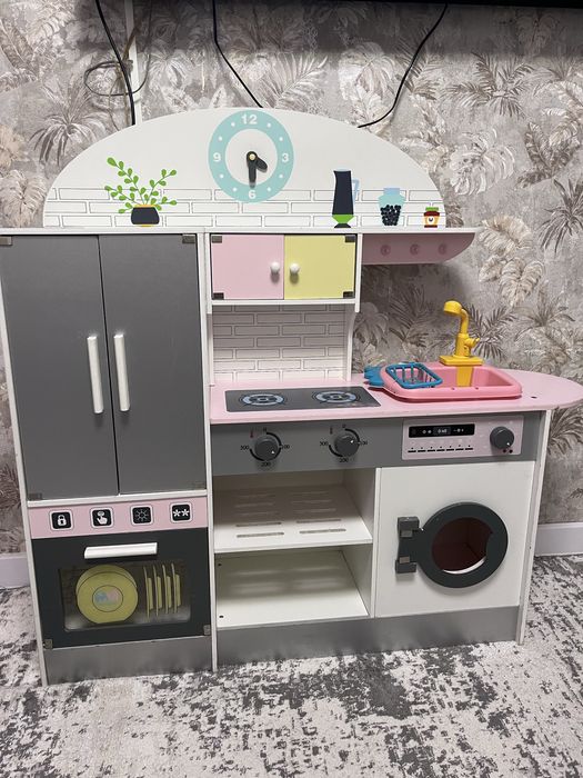 Продам кухоньку детскую игрушечную