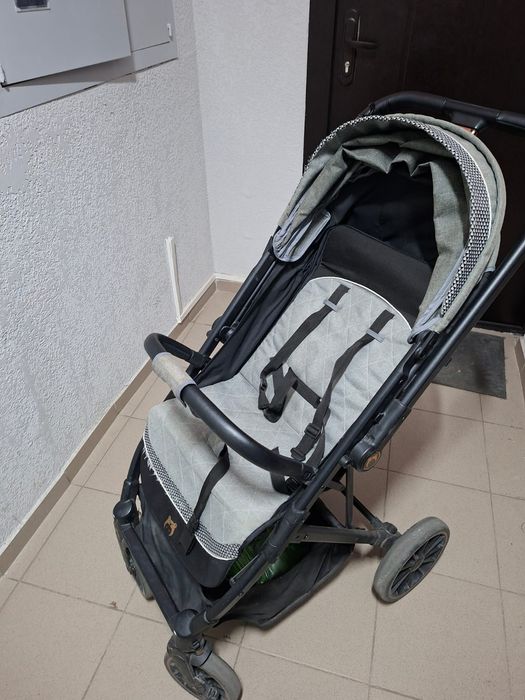 Коляска в хорошем состоянии
