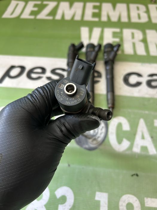 Injectoare Mercedes C class , W203 2.2 cdi 2005
