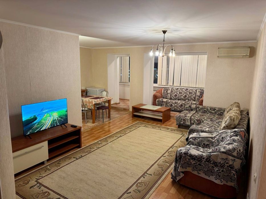 Сдам 2-х комнатную студию в центре города.