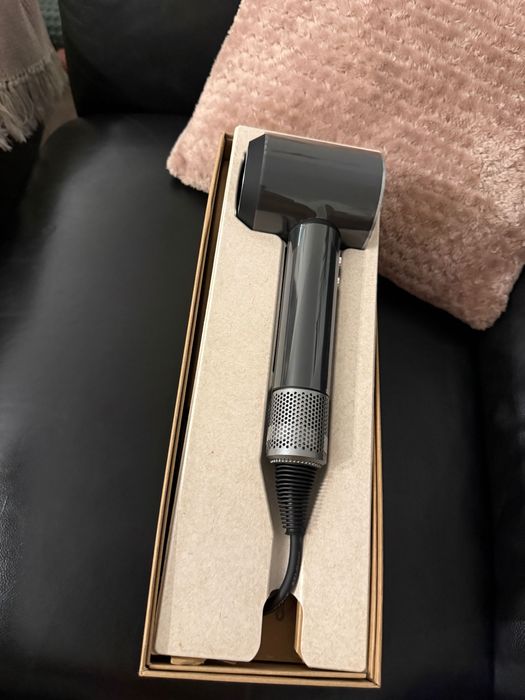 Uscator Par Dyson Supersonic HD08 nou si desigilat