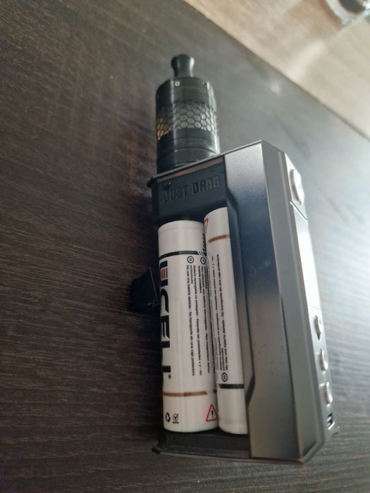 Vând Voopoo Drag 4 + atomizor Nautilus 3S – puțin folosit, acumulatori