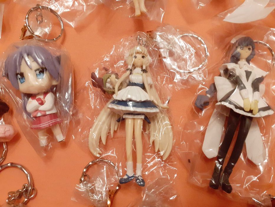 50 броя ключодържатели