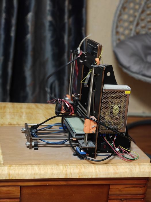 Продам 3D  принтер