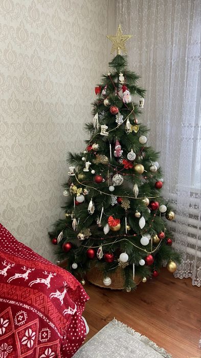 Елка искусственная