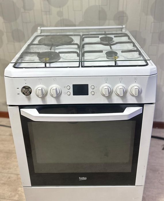 Газ-плита с духовкой Веко