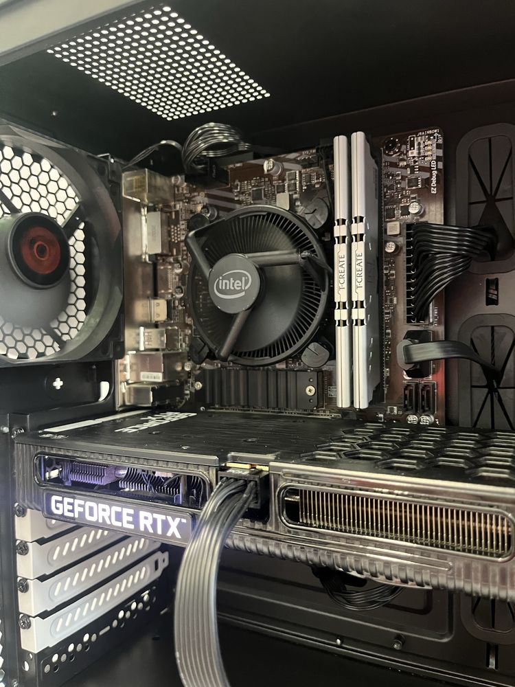 Геймърски компютър Intel Core i5 10400F, RTX 3060 12GB, 16GB ram