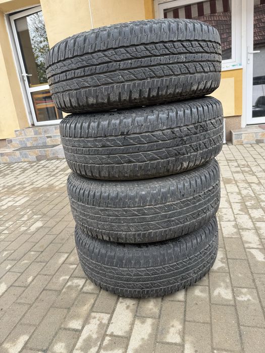 Jante Ford Ranger 265 65 17 Brigestone M+S