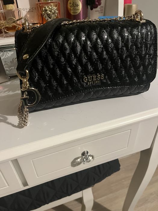 Дамска Чанта Guess