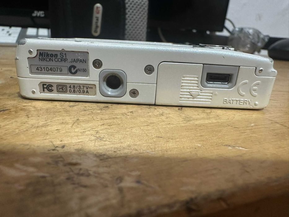 nikon coolpix s1