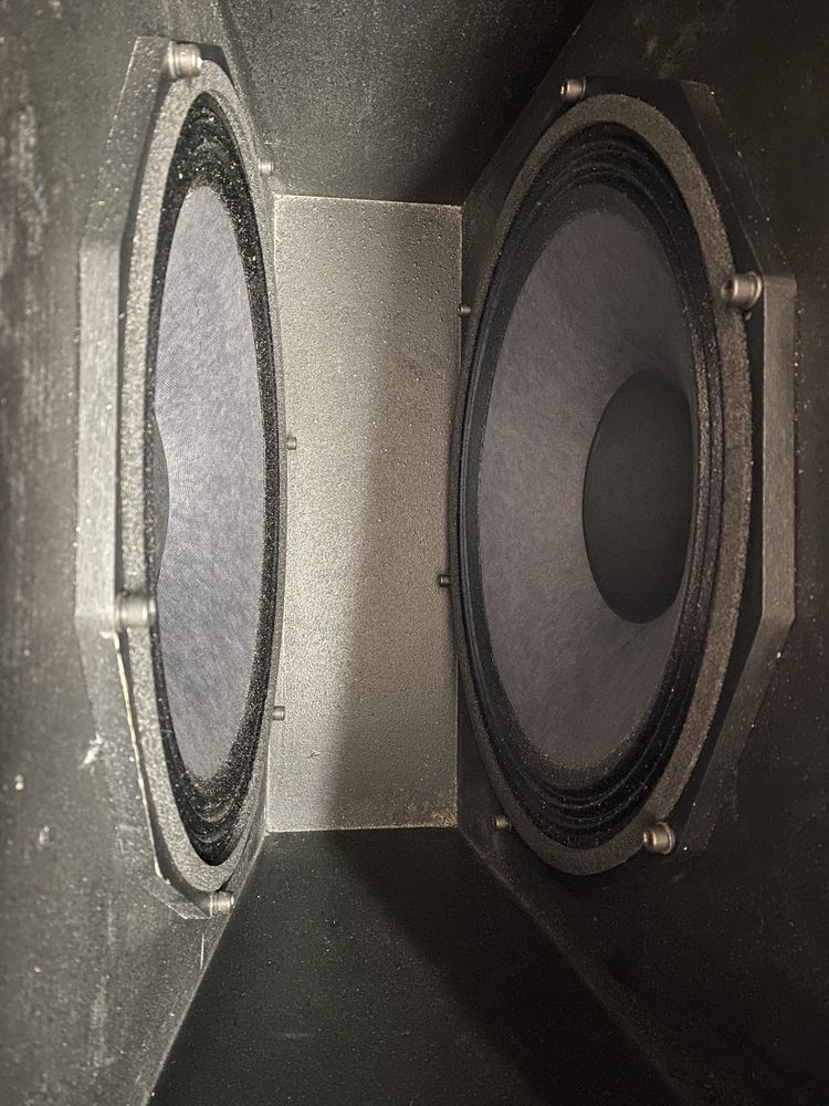 Субуфер бас каса 2на 15ка 1000w rms  10” двойни бас каси