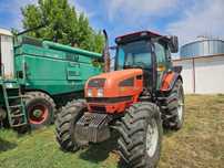 Tractor Belarus 1523