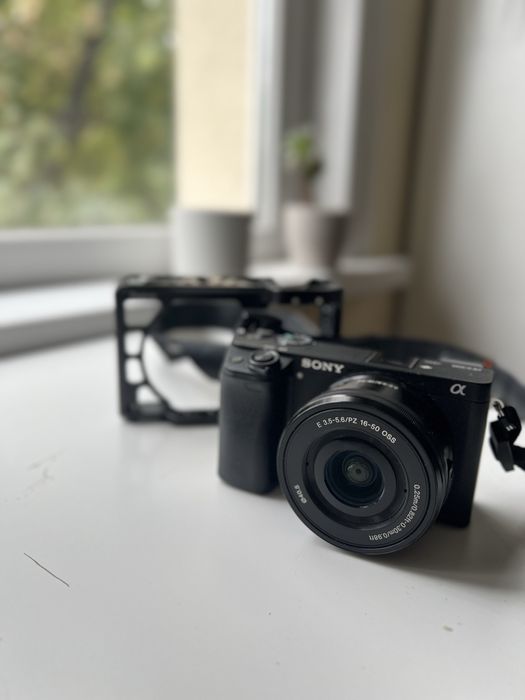 Sony A6300 + китов Sony SEL 16-50mm