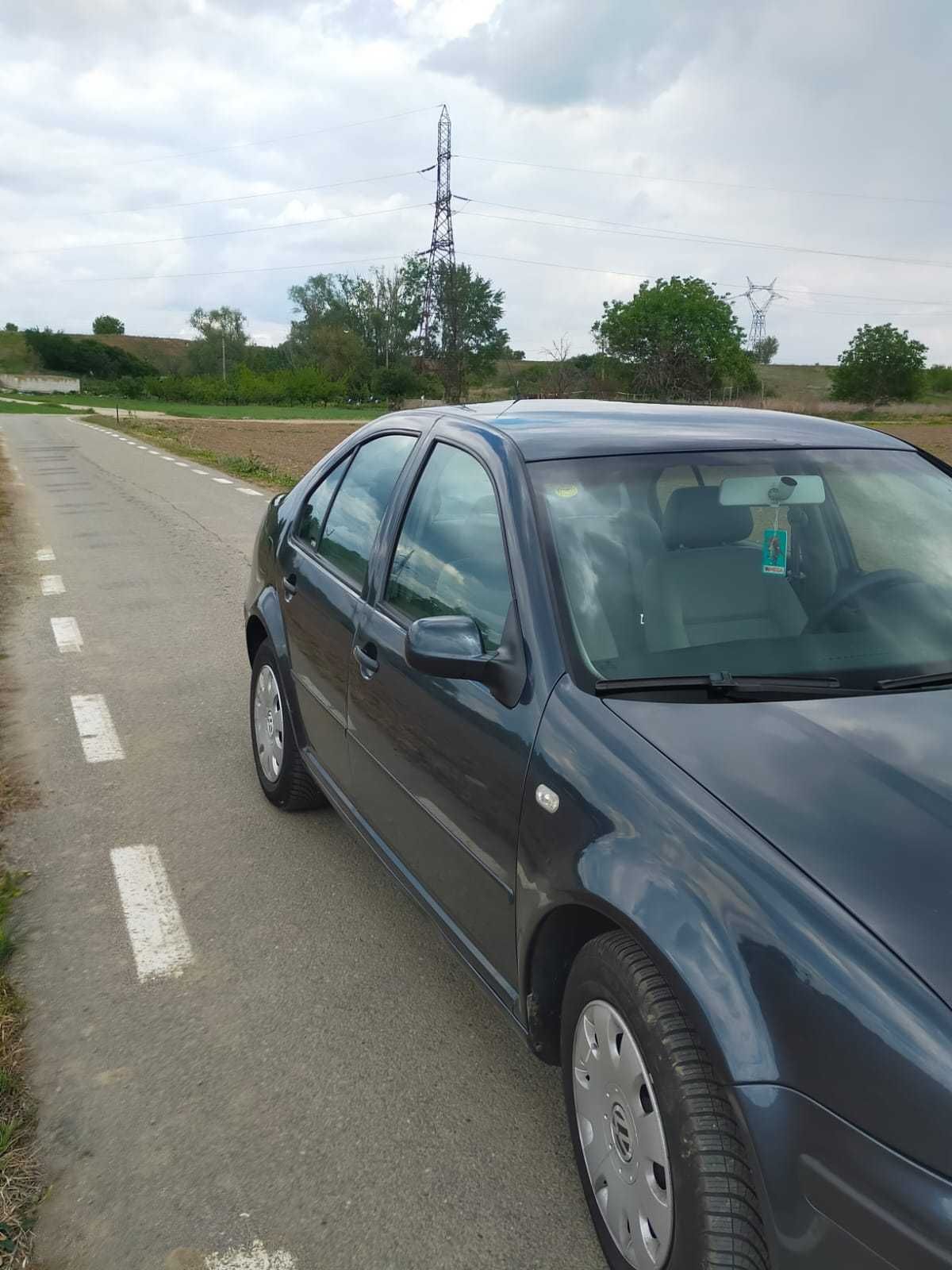 Vând Volskwagen Bora, 1.6 Benzină, 164.000 km