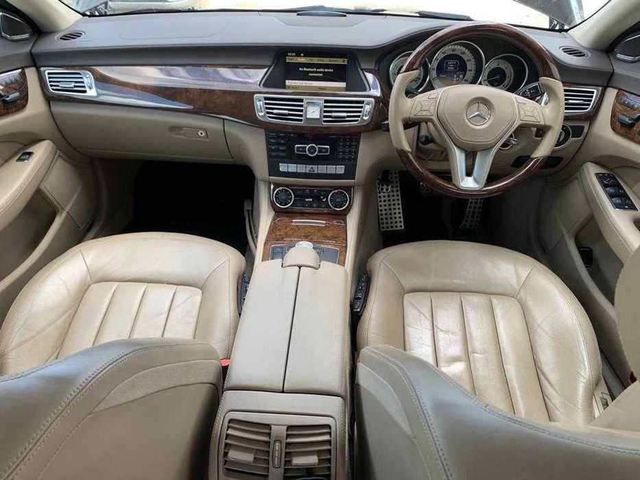 Dezmembrez mercedes cls w218 pachet AMG/bara spate amg/interior/