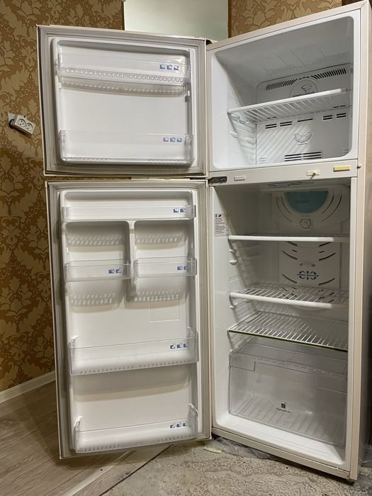 Продам холодильник