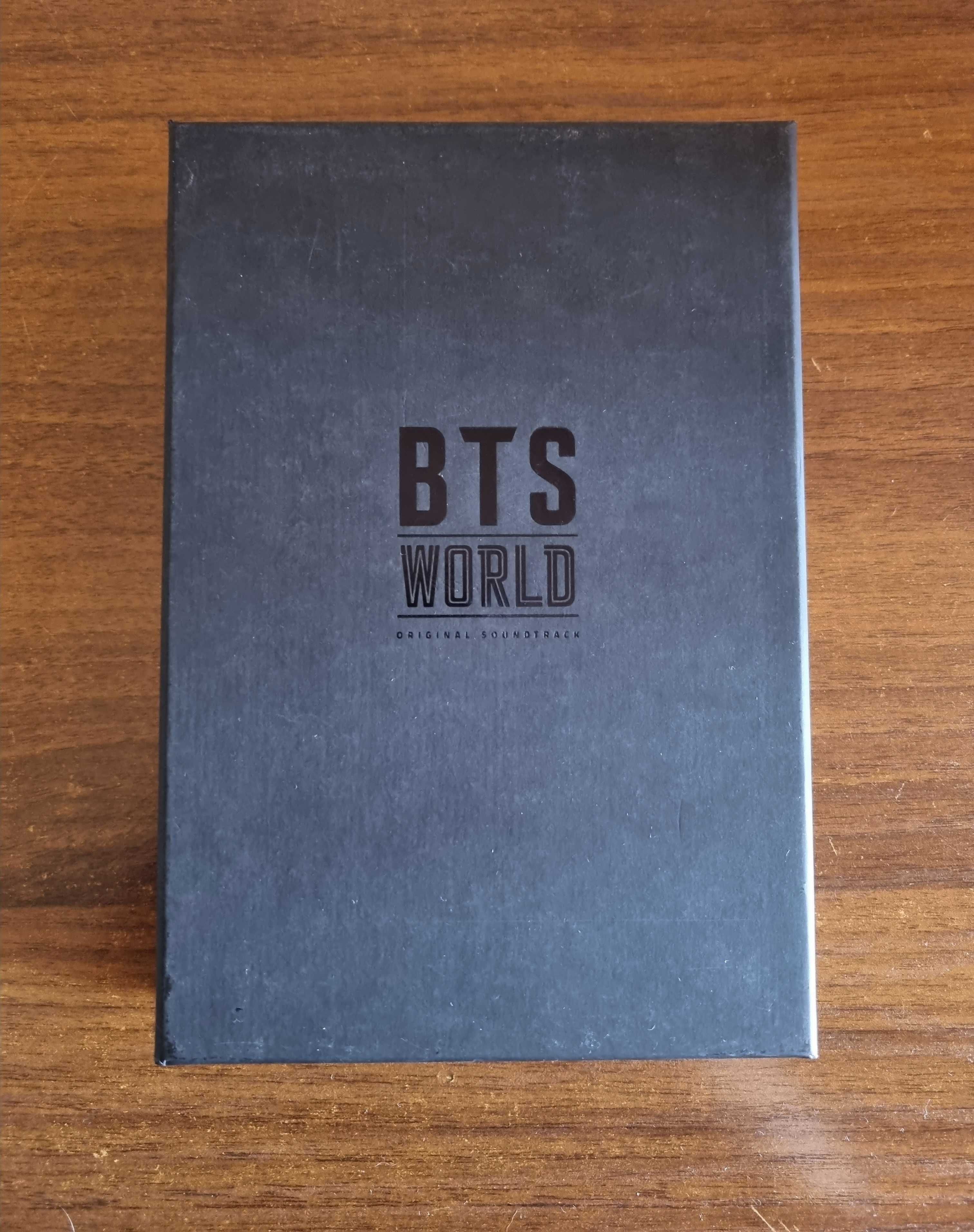 Album BTS World (utilizat)