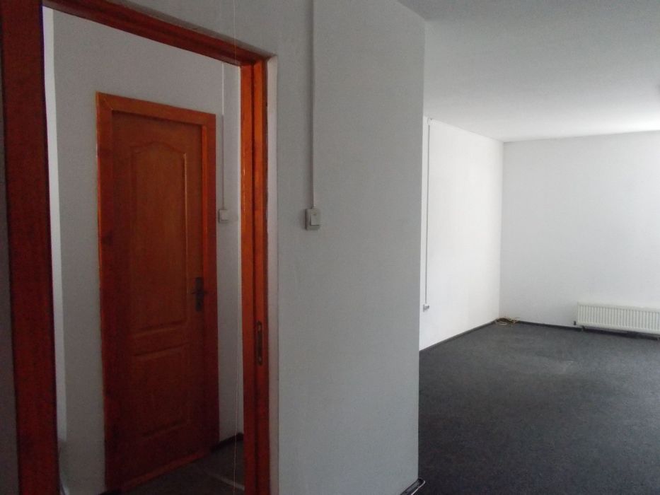 Stații Ultracentral de inchiriat