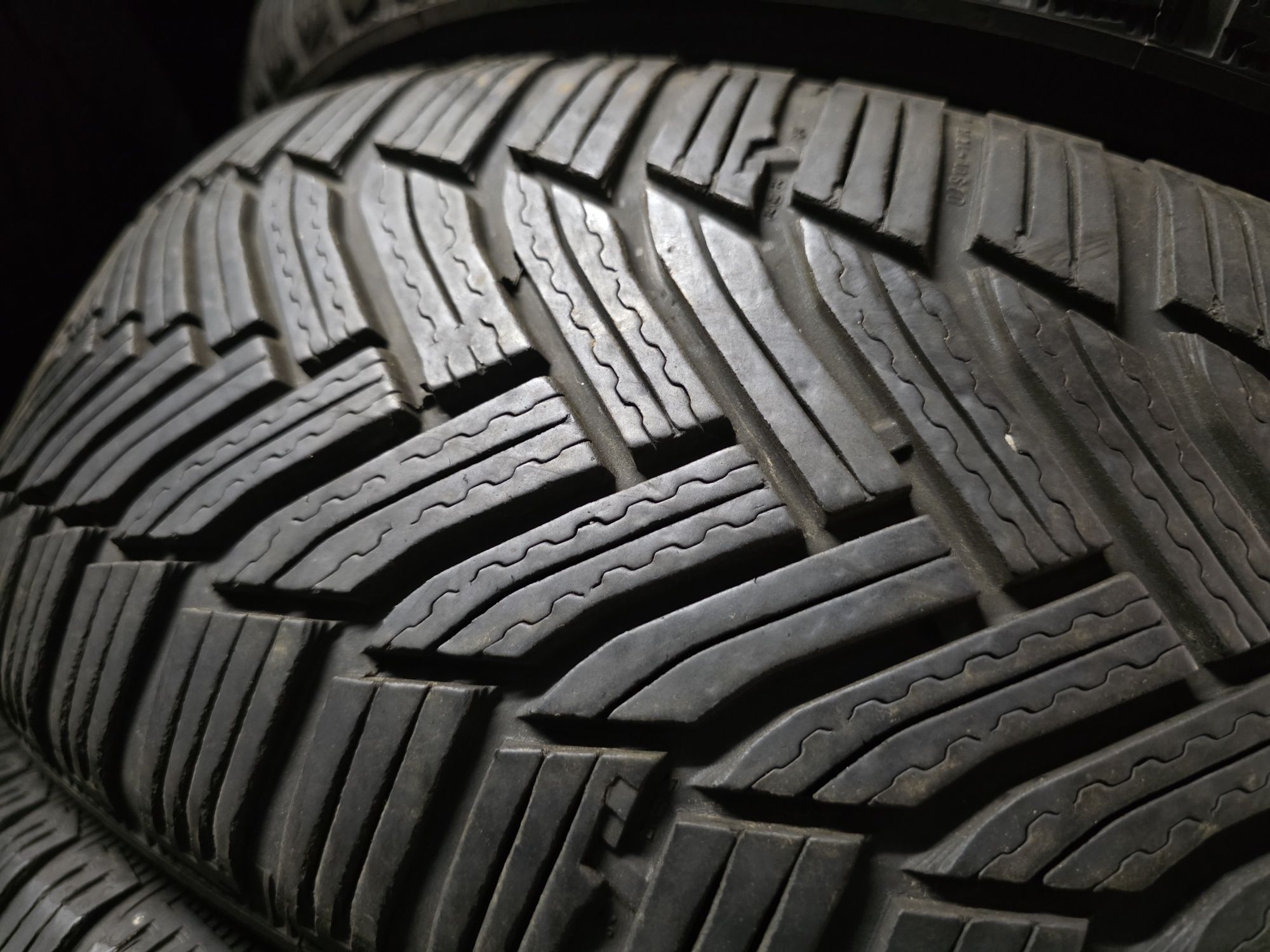 4бр Зимни гуми 205 60 16- Michelin DOT 2022