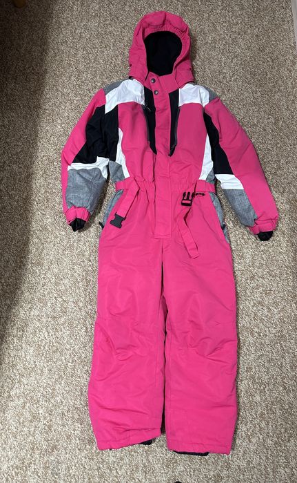 Продам комбинезон зимний