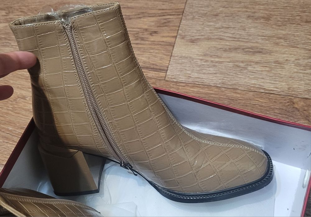 Полусапожки, ботинки