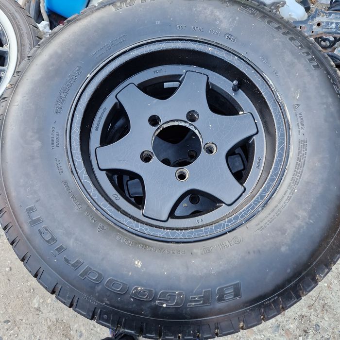 Bfgoodrich 235 75 15" Jante suzuki vitara jimny grand 5x139.7