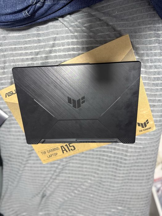 Прожам игровой ноутбук в идеальном состоянии