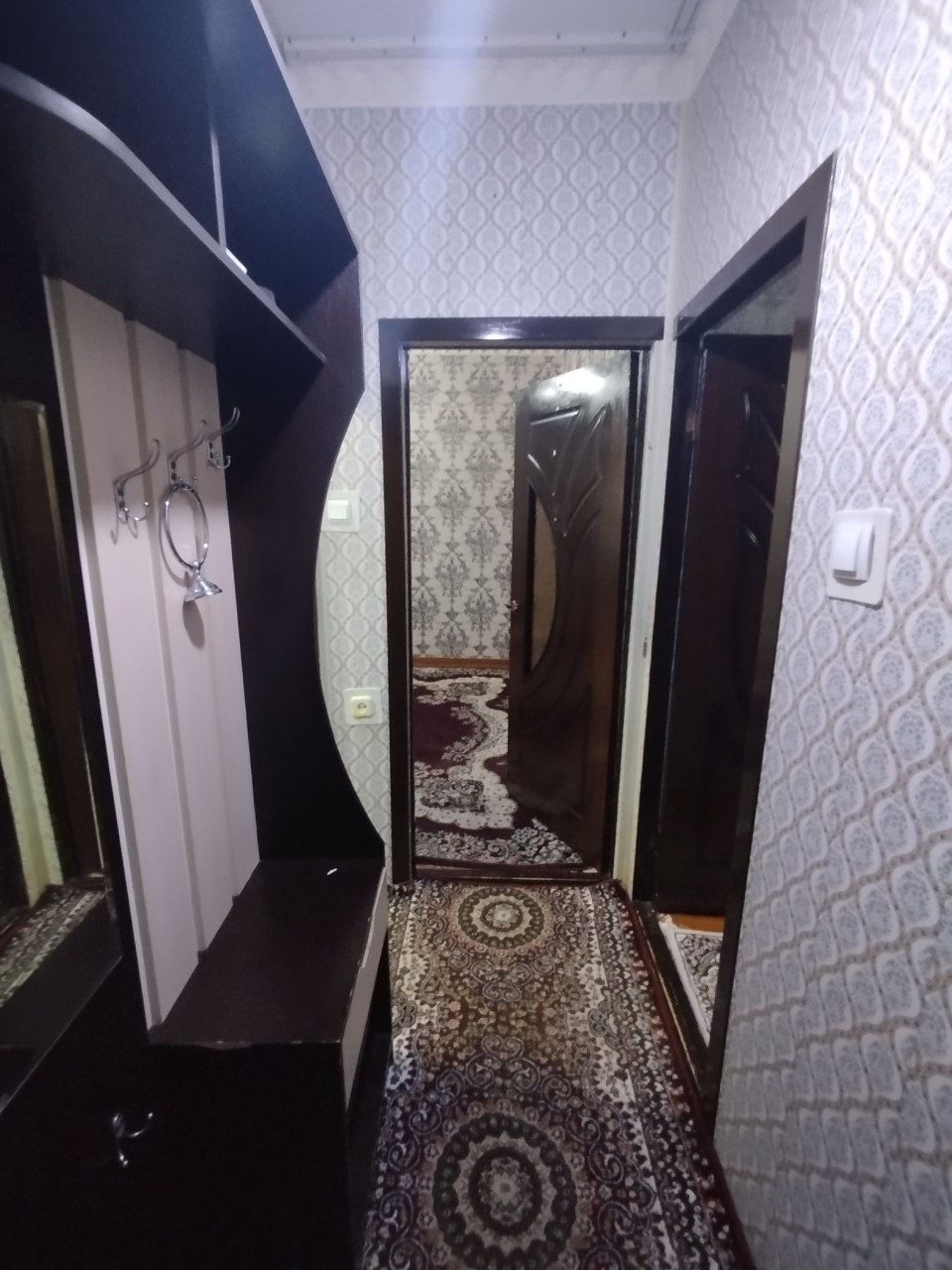 Продаётся квартира Чиланзар 19 3в4/3/4. Ориентир Базарчик. Ипотека