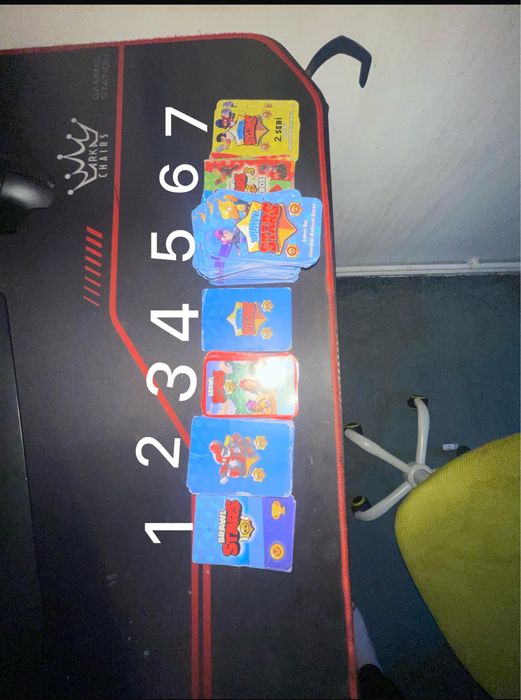 Carti Brawl Stars vechi de 5 ani uitete in deschriere pentru preturi!!