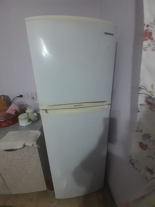 Продам холодильник